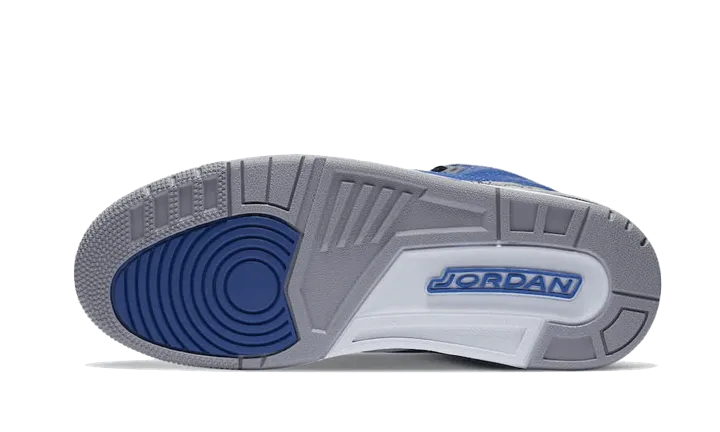 Air Jordan 3 Retro Varsity Royal