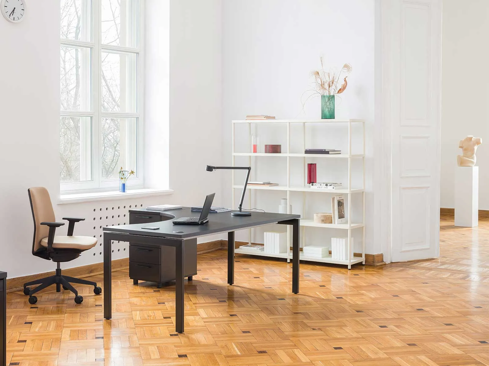 Bureau compact Solar avec caisson 4 tiroirs - MDD
